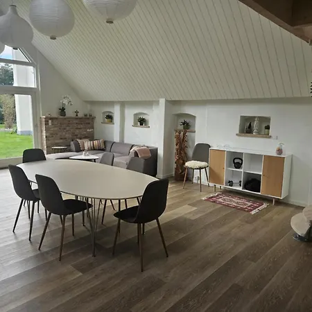 빌라 Unikt Med Pragtfuld Udsigt Og Absolut Ro 프레데릭스하운